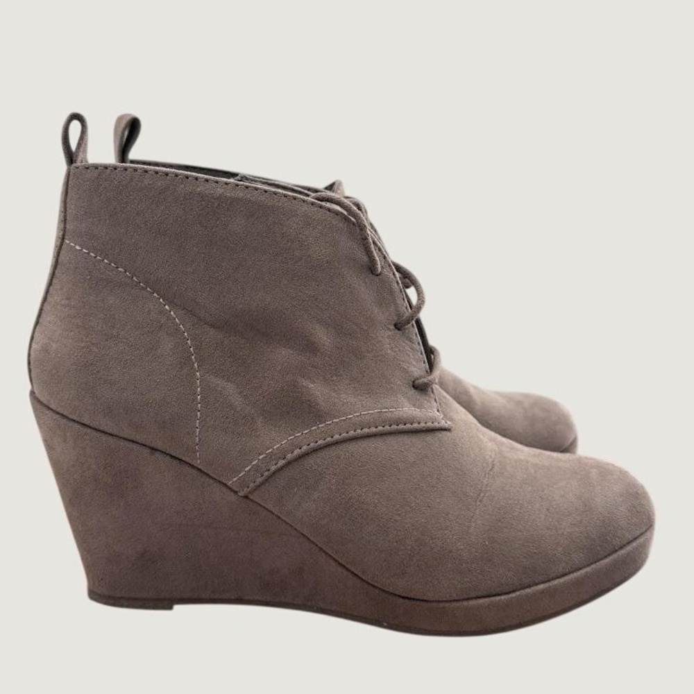 DV Dolce Vita Wedge Ankle Boots Womens 7.5 Taupe Excellent Lace Up Side Zip